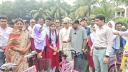 বাইসাইকেল, হুইলচেয়ার ও সেলাই মেশিন বিতরণ